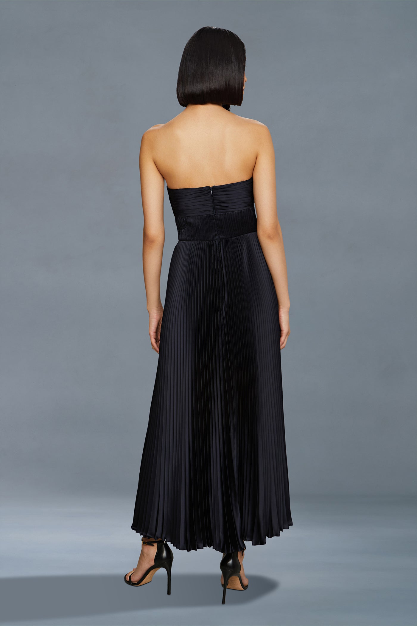 AMUR Belle Dress in Navy - Size 4 AMUR Belle Dress in Navy - Size 4