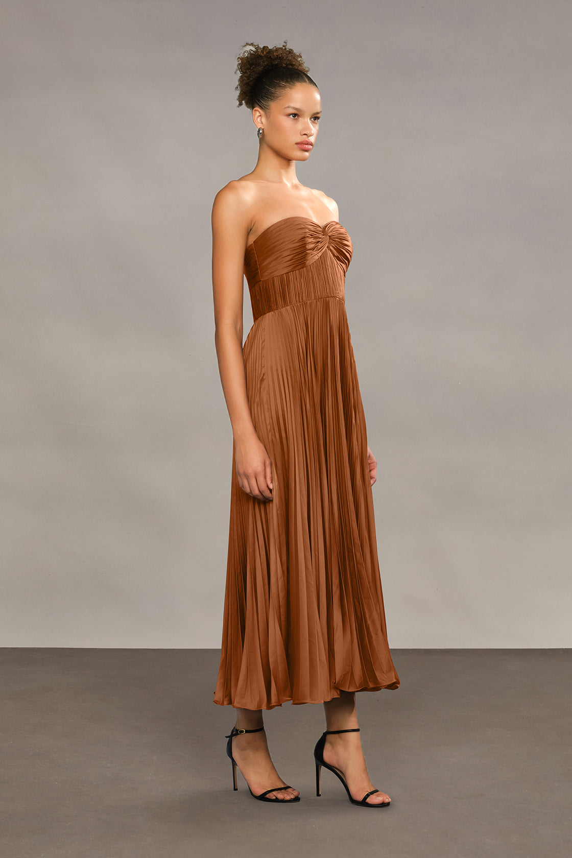 Belle Dress – AMUR
