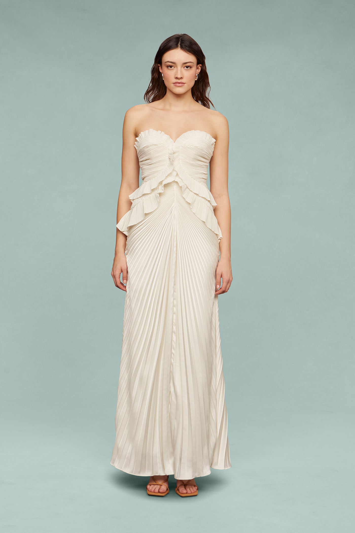 Isabell Sweetheart Neck Gown