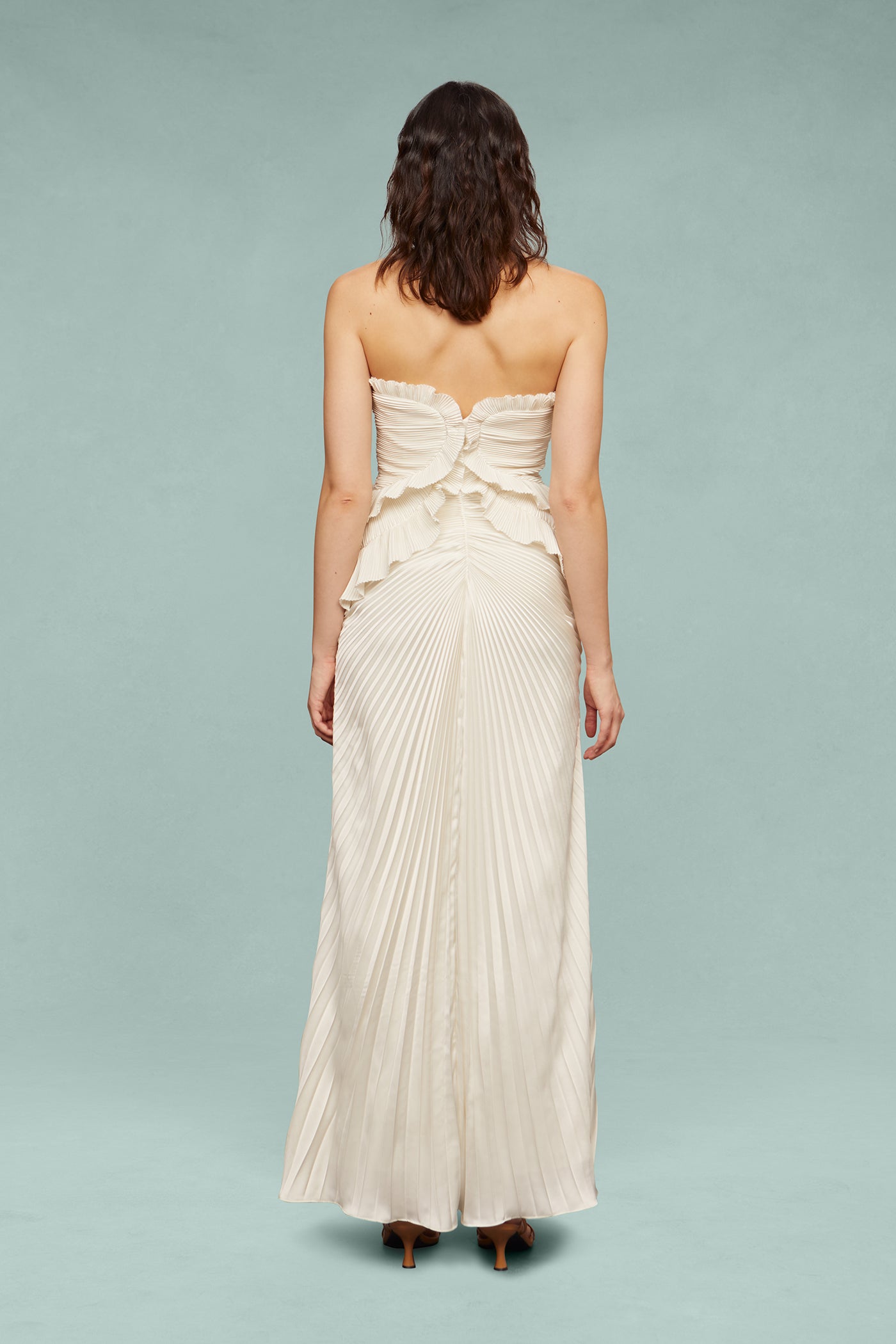 Isabell Sweetheart Neck Gown