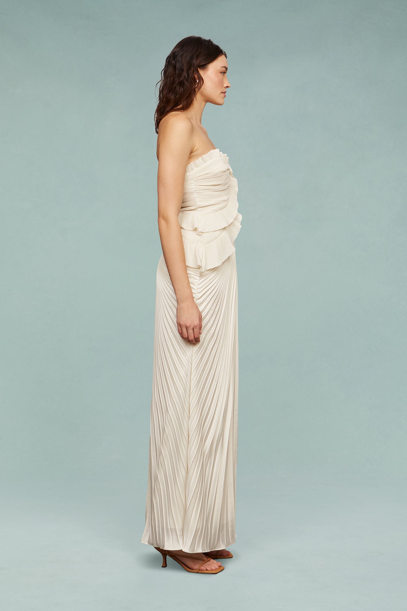 Isabell Sweetheart Neck Gown