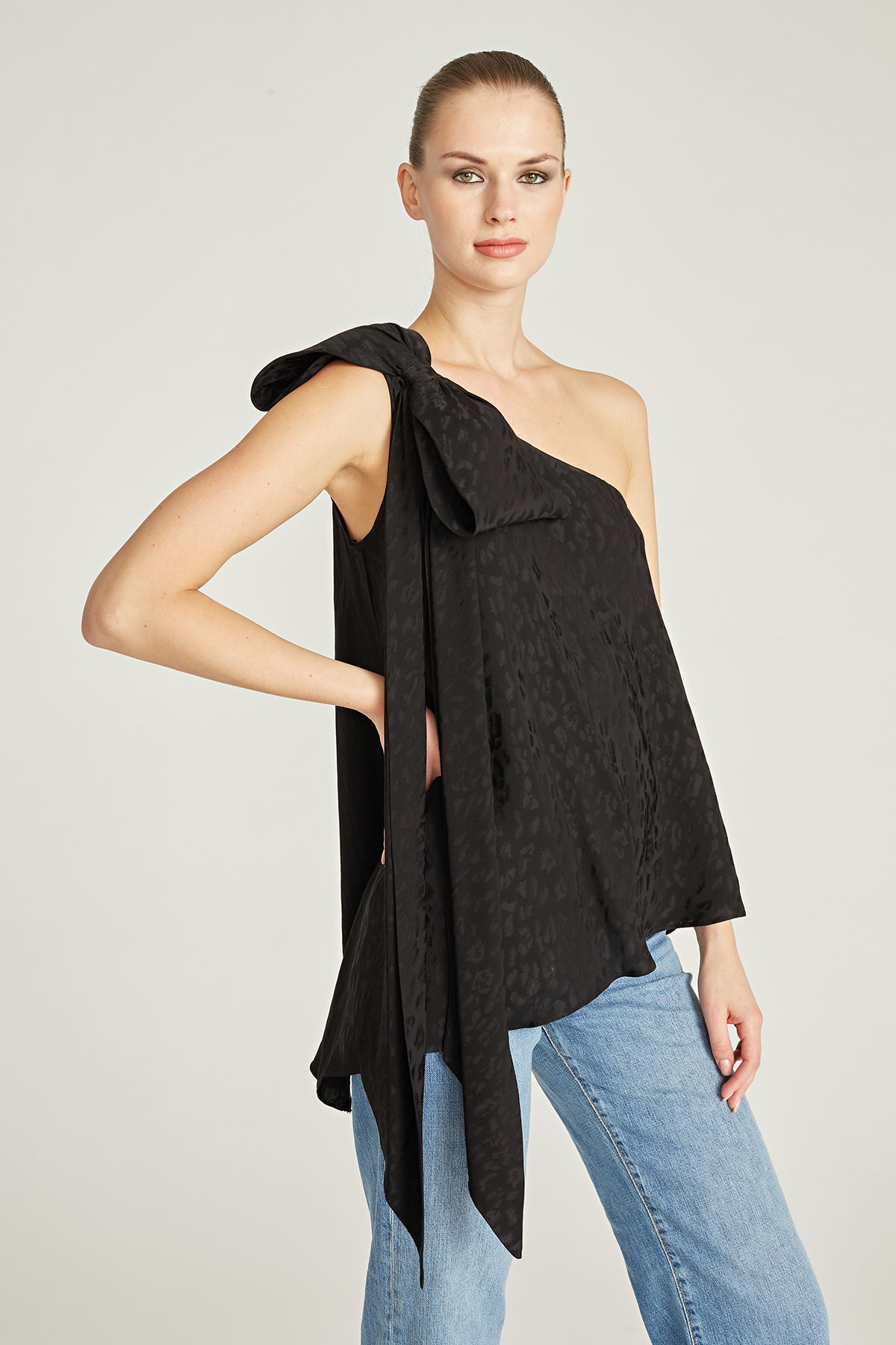 Aubrey Bow Shoulder Top