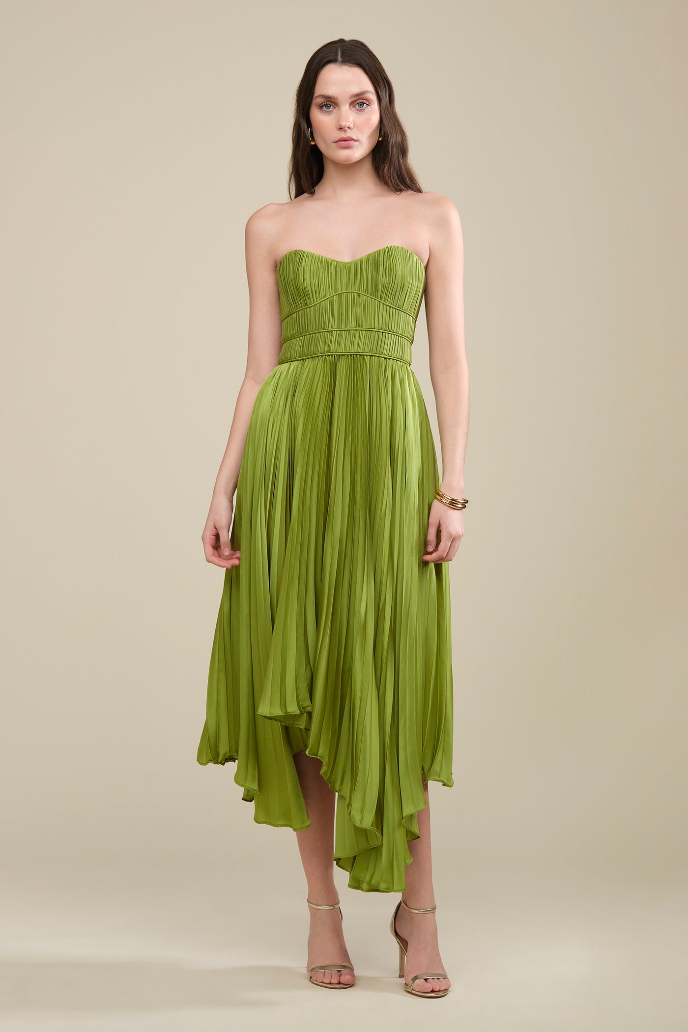 Pretty In Pleats AMUR Pretty In Pleats AMUR