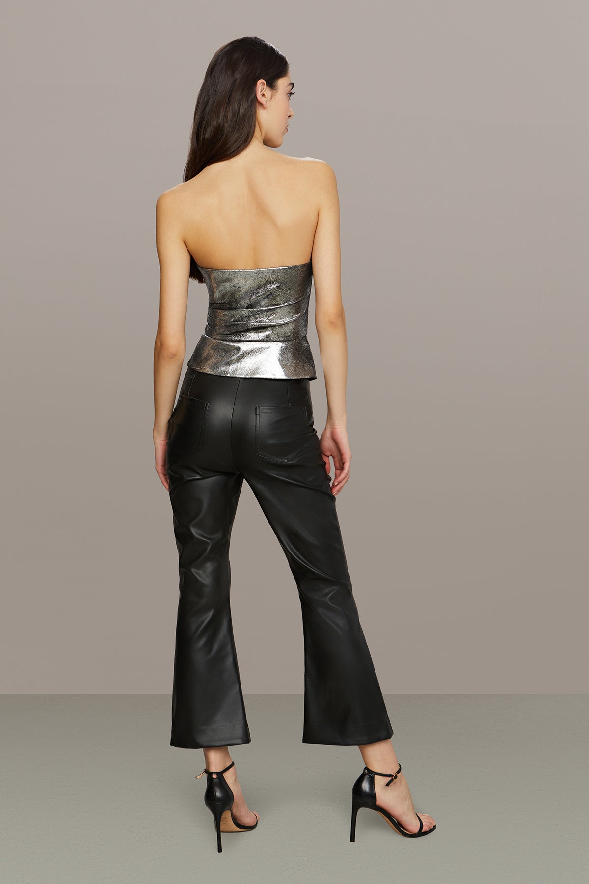 Vallan Leather Crop